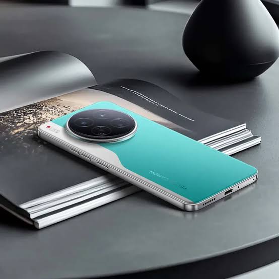 Tecno Camon 40 Premier 5G Price in Kenya | 512GB, 12GB RAM, 5G Camera Phone - Suncom